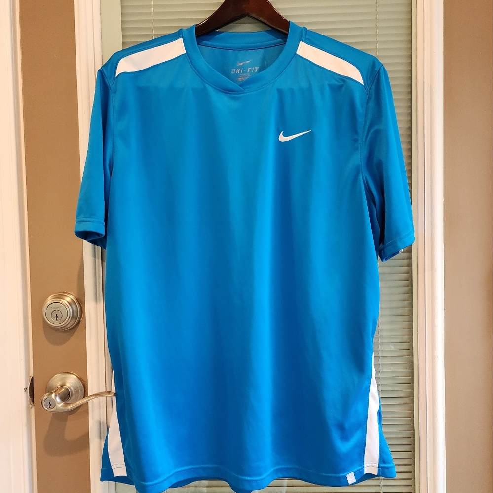 NIKE Dri-Fit Dryfit Tshirt L - Picture 1 of 4